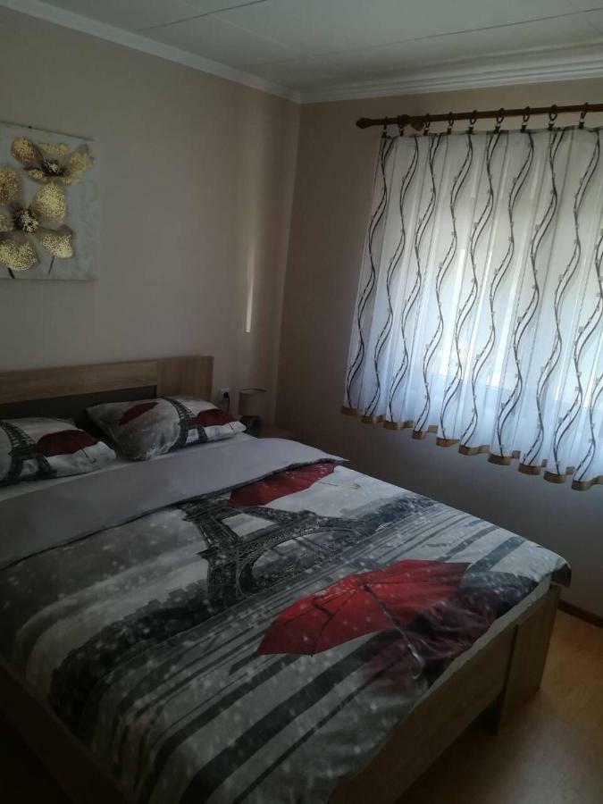 Apartman Anna Ogulin Exterior photo